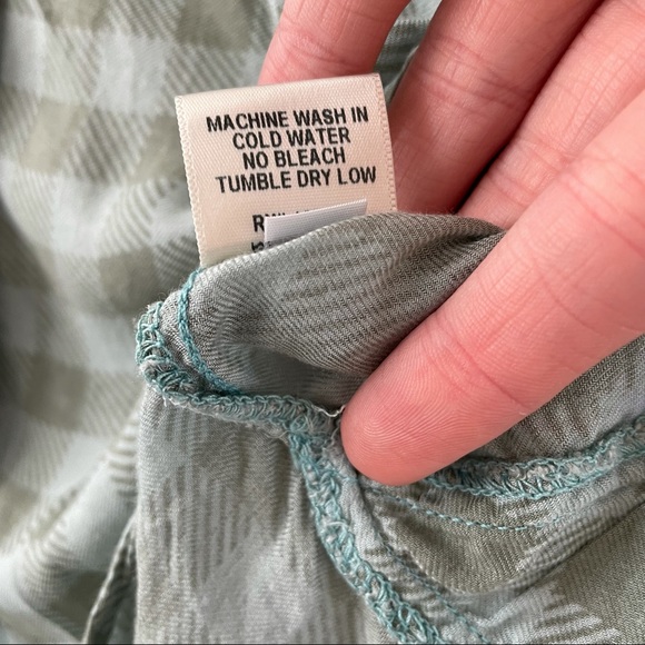 Bella Dahl Shirt Tail Button Down - Picture 6 of 6